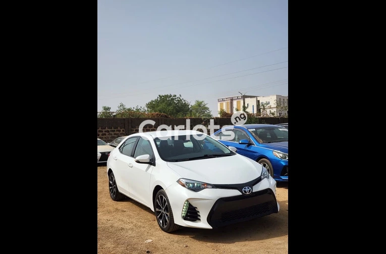 2017 TOYOTA COROLLA S E for sale in Kano, Kano - photo 1 of 7