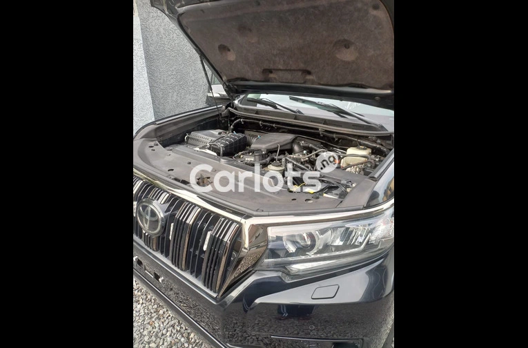 3MONTHS USED 2020 TOYOTA LANDCRUISER PRADO for sale in Lagos - thumbnail 5