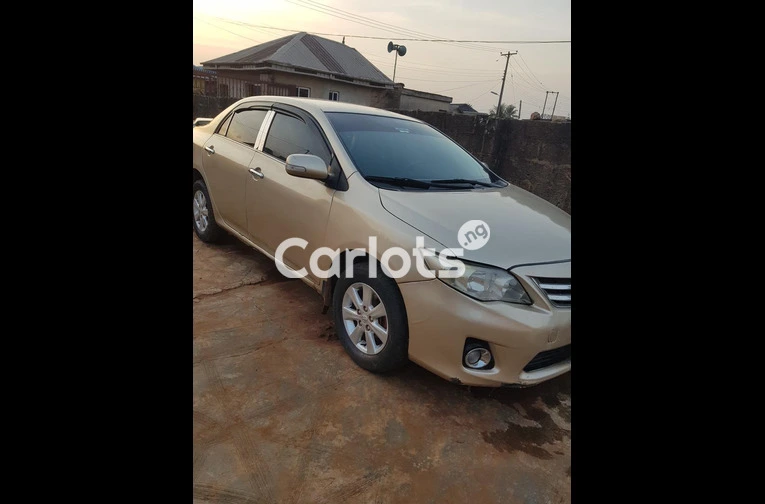 Nigerian Used 2012 Toyota Corolla for sale in Lagos - photo 3 of 7