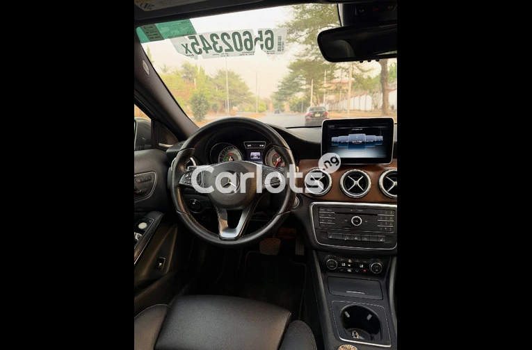2016 Mercedes GLA 250 Foreign Used for sale in Asokoro, FCT - thumbnail 4