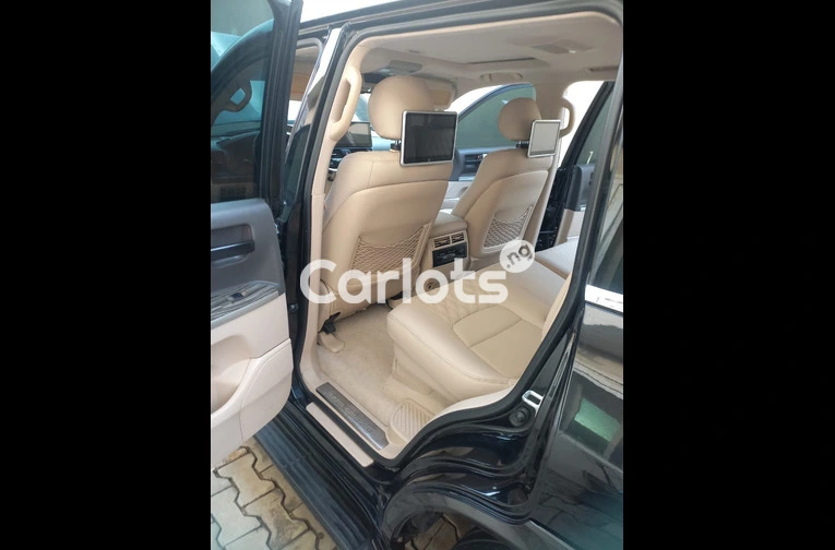 BELGIUM GRADE 2014 FULLY UPGRADED TO 2023 TOYOTA LANDCRUISER TWIN-TUREG - 3
