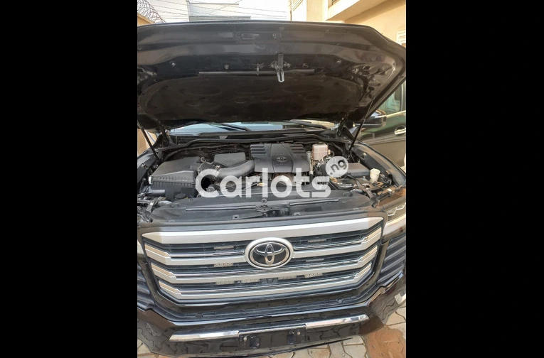 BELGIUM GRADE 2014 FULLY UPGRADED TO 2023 TOYOTA LANDCRUISER TWIN-TUREG - 5