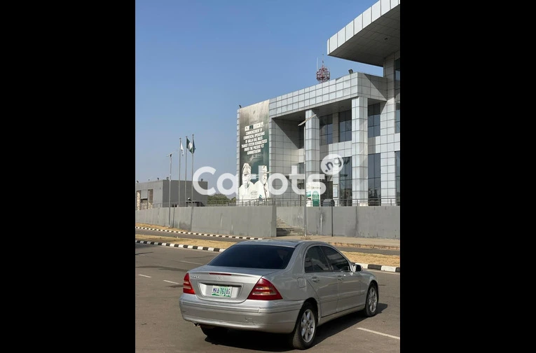 2007 Mercedes Benz C240 for sale in Garki, FCT - thumbnail 6