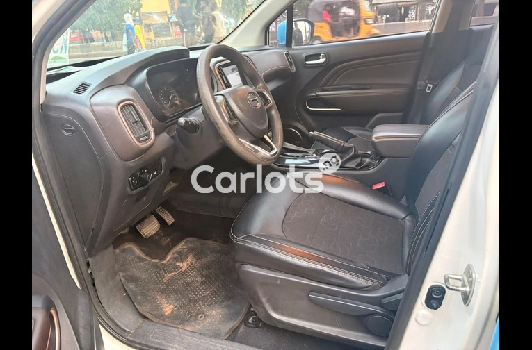 BOUGHT BRAND NEW 2021 GAC GS3(FIRST USER) - 2/7