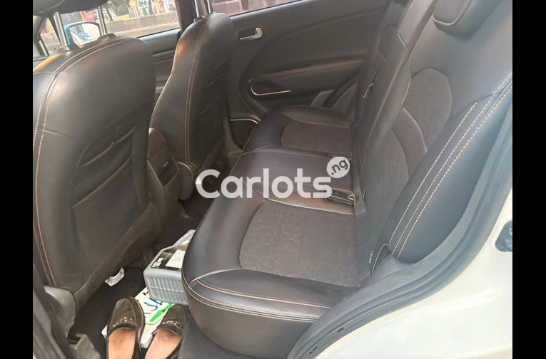 BOUGHT BRAND NEW 2021 GAC GS3(FIRST USER) for sale in Ipaja, Lagos - photo 3 of 7