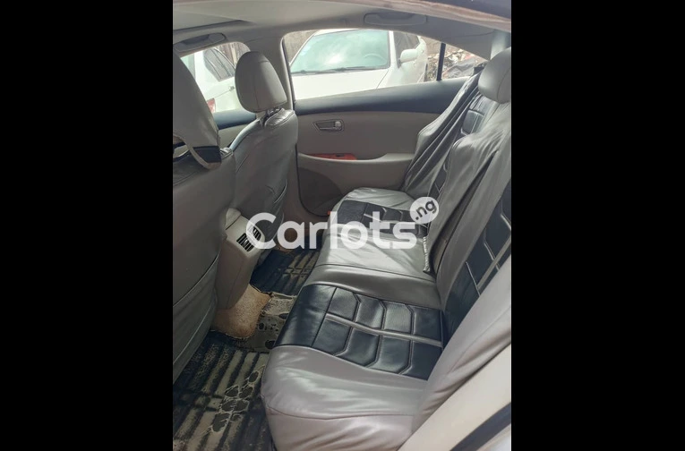 CLEAN FIRST BODY 2009 LEXUS ES350 FULL OPTION - 4/7
