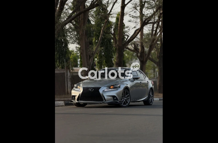 2016 Lexus IS350 Foreign Used