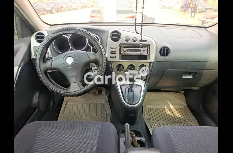 Nigerian Used Belgium Grade Pontiac Vibe 2004 Model for sale in Abuja - photo 3 of 5