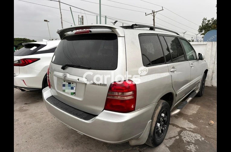 CLEAN REGISTERED 2004 TOYOTA HIGHLANDER FULLY LOADED - 1/7