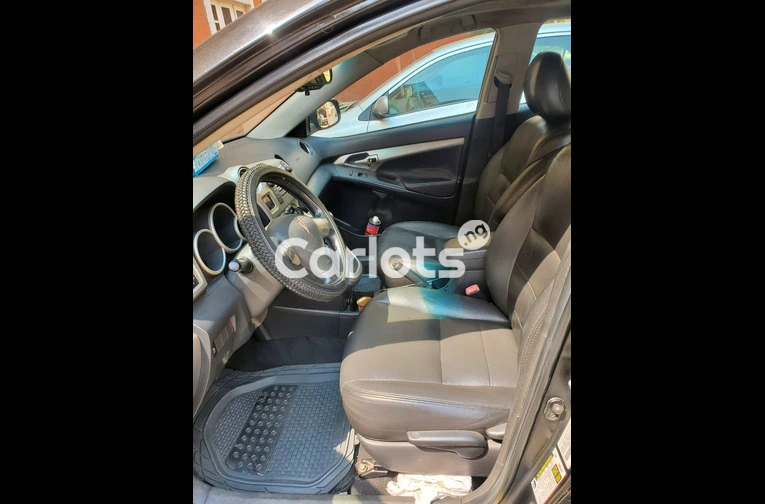 Pontiac Vibe 2010 - 3/4