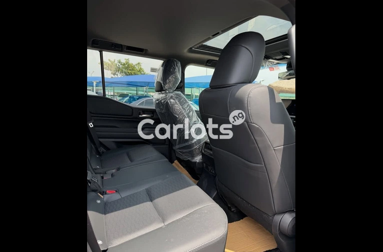 Brand New 2025 Toyota Land Cruiser Prado for sale in Garki, FCT - thumbnail 5
