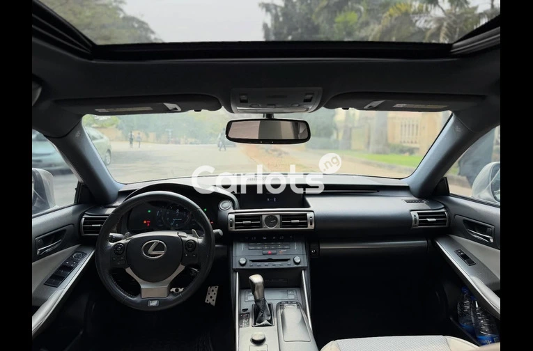 FOREIGN USED LEXUS IS250 F SPORT 2015 MODEL for sale in Abuja, FCT - photo 3 of 5