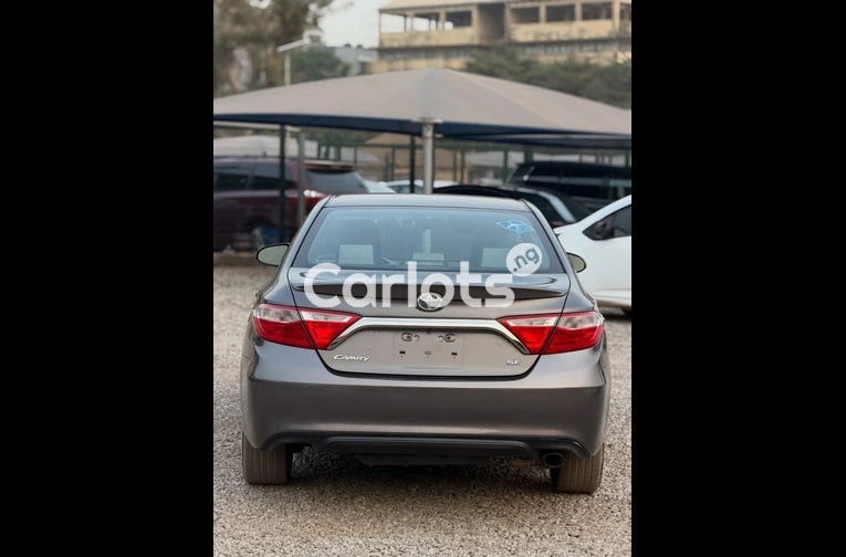 Foreign used 2016 Toyota Camry SE for sale in Garki, FCT - photo 5 of 5