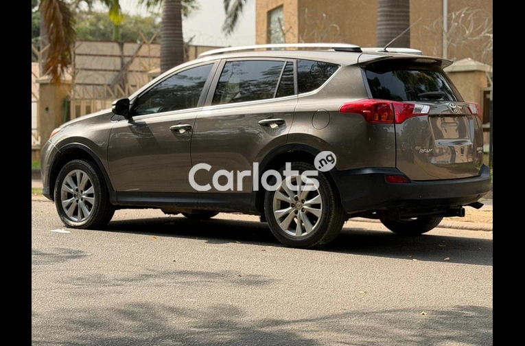 NIGERIAN USED TOYOTA RAV4 2015 MODEL WITH CUSTOM DUTY