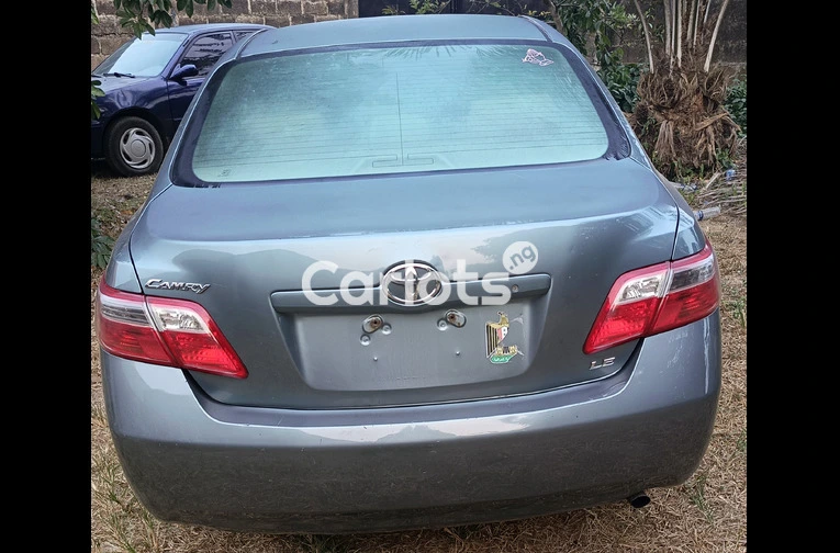 2007 Toyota Camry Model - 3/7