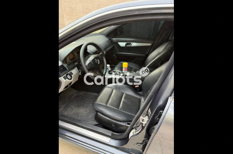 Nigerian Used 2008 MERCEDES BENZ C300 for sale in Kano - photo 2 of 7