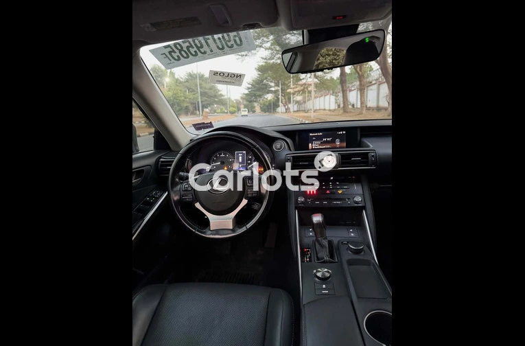 2017 Foreign Used Lexus IS300 – Well Maintained for sale in Asokoro, FCT - thumbnail 3