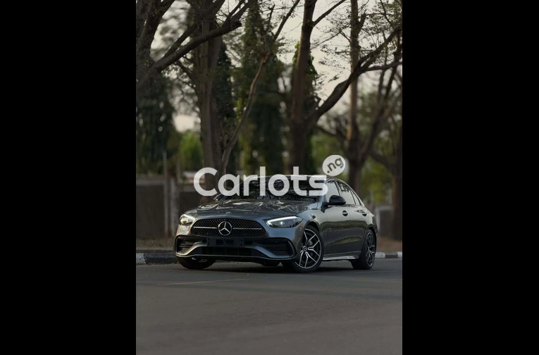 2023 Mercedes Benz C300 – Well Maintained - 1/7