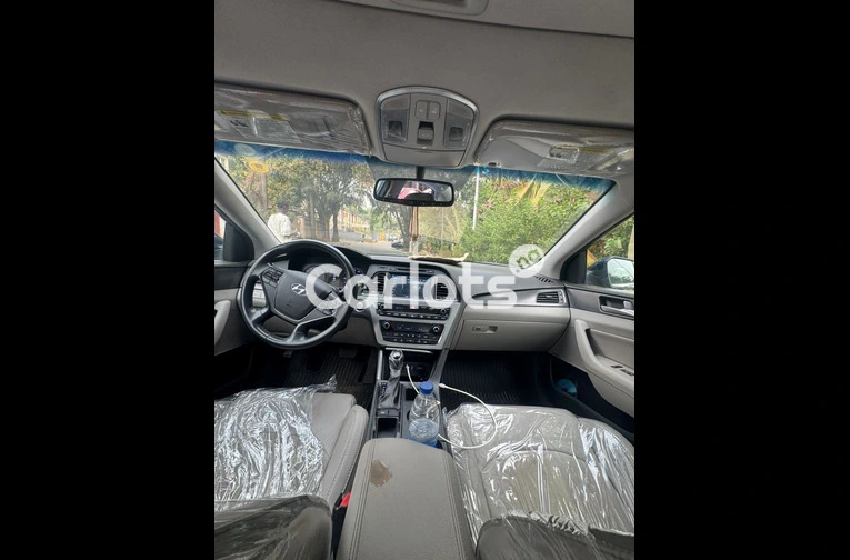 HYUNDAI 2016 SONATA - 2/7