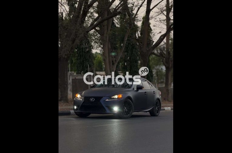 Extremely Super Clean Lexus is250 2014 for sale in Asokoro, FCT - photo 2 of 7