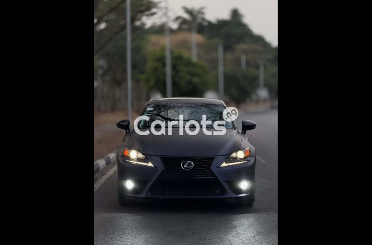 Extremely Super Clean Lexus is250 2014 for sale in Asokoro, FCT - photo 3 of 7