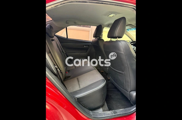 FOREIGN USED 2016 TOYOTA COROLLA SPORT - 3/7