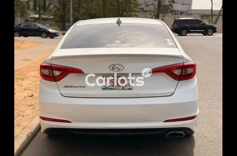 HYUNDAI SONATA 2015 - 7/7