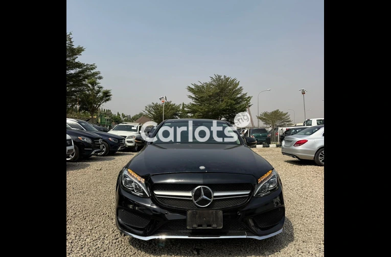2016 REGISTERED Mercedes Benz C300 - 1/6