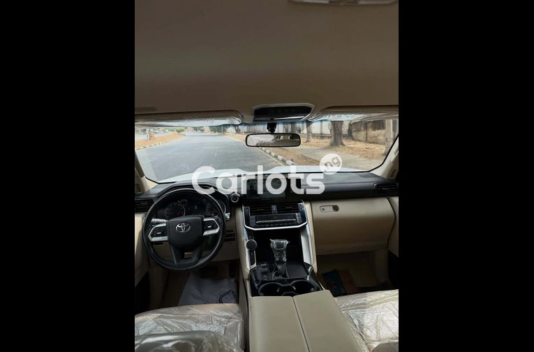 2025 TOYOTA LAND CRUISER GXR | BRAND NEW for sale in Asokoro, FCT - thumbnail 4