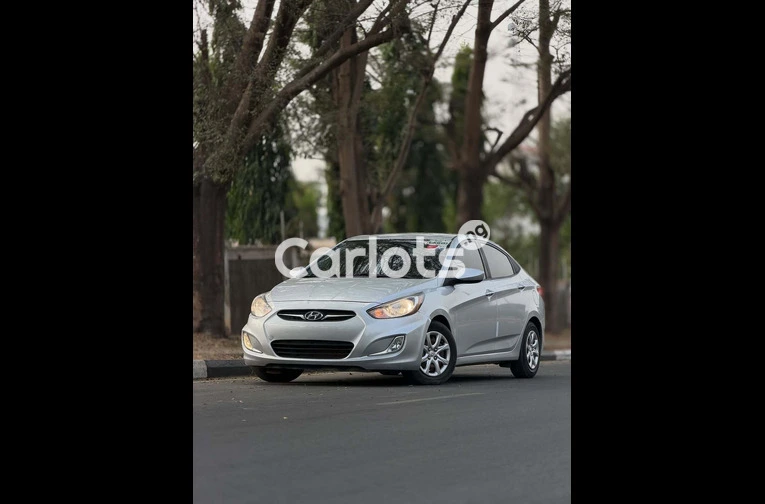 Budget-Friendly 2014 Hyundai Accent - 1/7