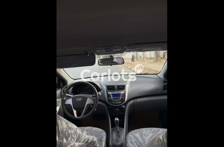Foreign Used Budget-Friendly 2014 Hyundai Accent for sale in Asokoro, FCT - photo 4 of 7