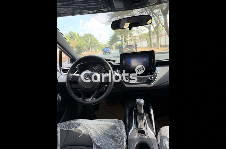 Foreign Used 2021 Toyota Corolla LE for sale in Asokoro, FCT - thumbnail 3