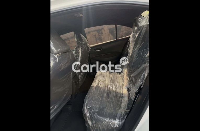Foreign Used 2021 Toyota Corolla LE for sale in Asokoro, FCT - thumbnail 5