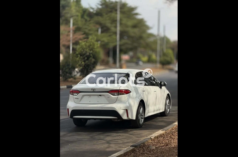 Foreign Used 2021 Toyota Corolla LE for sale in Asokoro, FCT - photo 7 of 7
