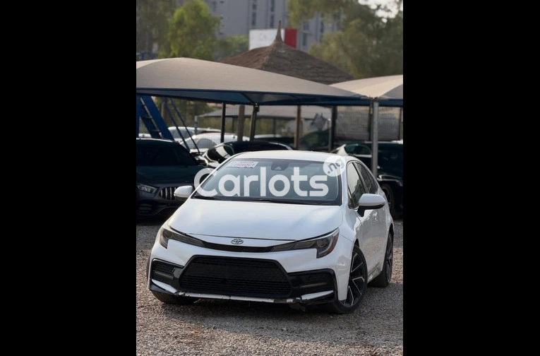 2020 TOYOTA COROLLA S E - 1/7