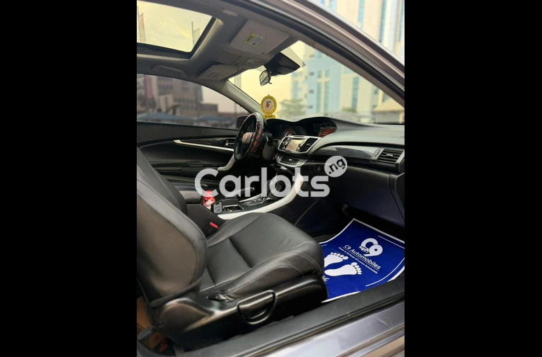 2015 Honda Accord Coupe model V6 with Duty for sale in Abuja, FCT - thumbnail 4