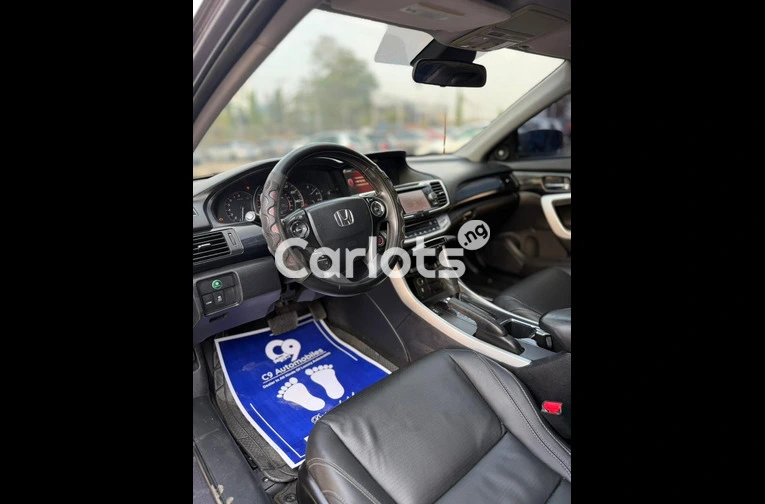 2015 Honda Accord Coupe model V6 with Duty for sale in Abuja, FCT - photo 6 of 7
