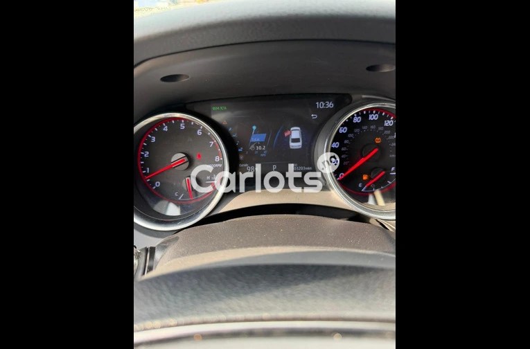 Foreign used Toyota Camry XSE 2019 model (wireless charger) - 1/6