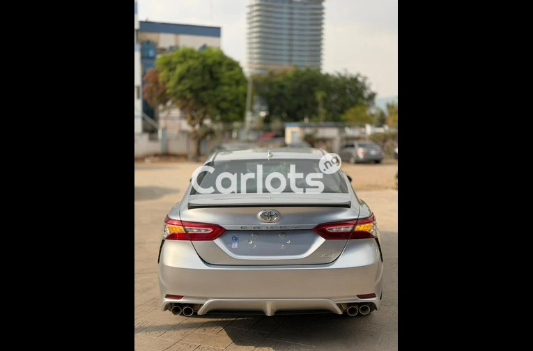 Foreign used Toyota Camry XSE 2019 model (wireless charger) for sale in Abuja, FCT - photo 4 of 6