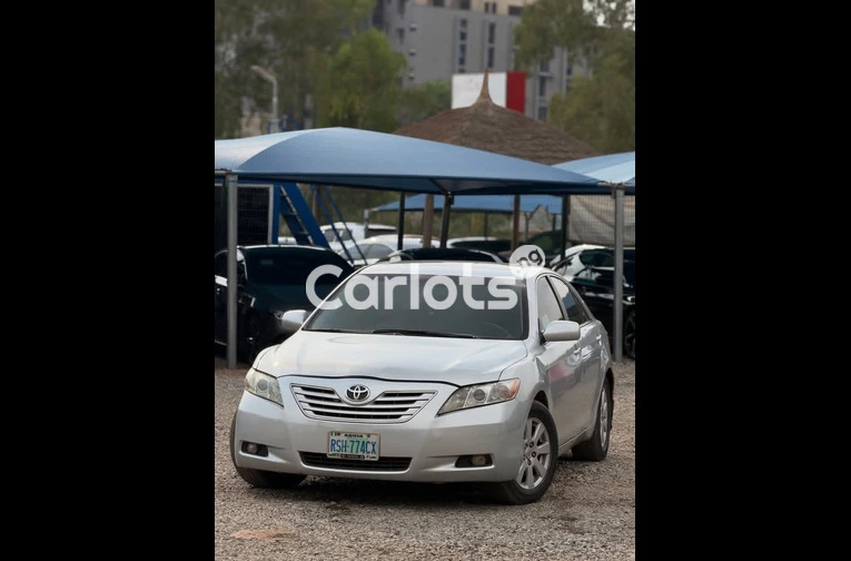 Extremely Clean 2008 Toyota Camry - 1/7