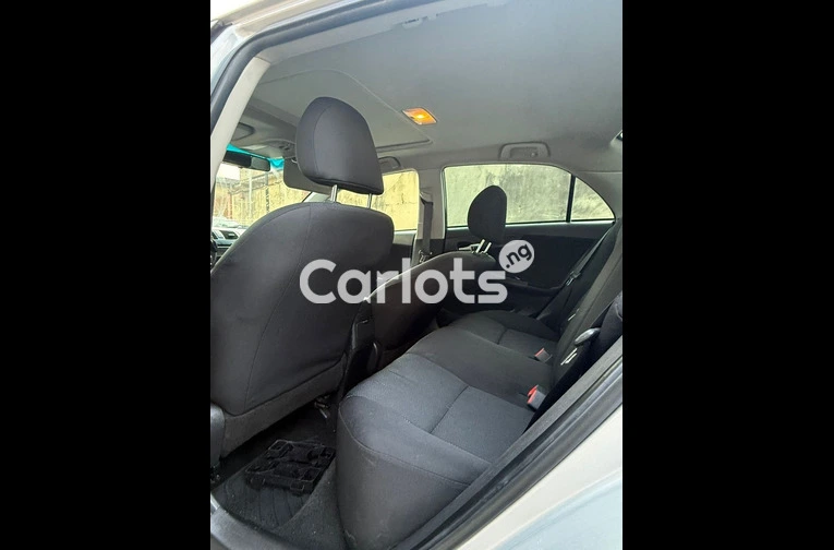 FOREIGN USED 2009 TOYOTA COROLLA SPORT - 3/7