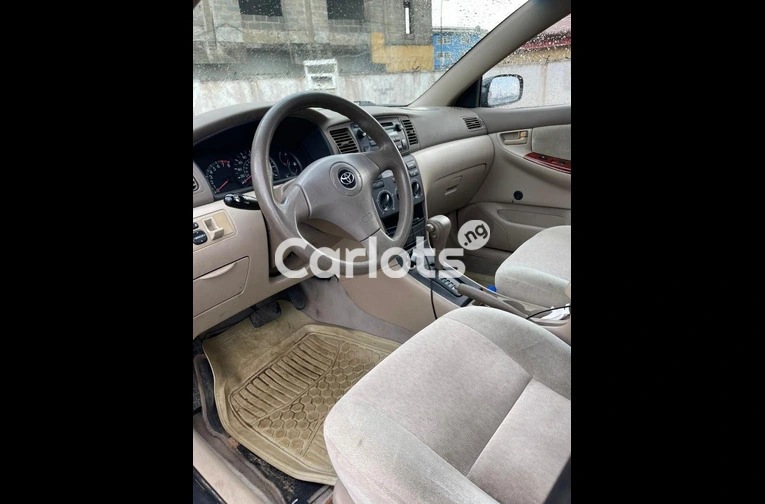 Distress Sale! Foreign Used Toyota Corolla 2004 - 4/7