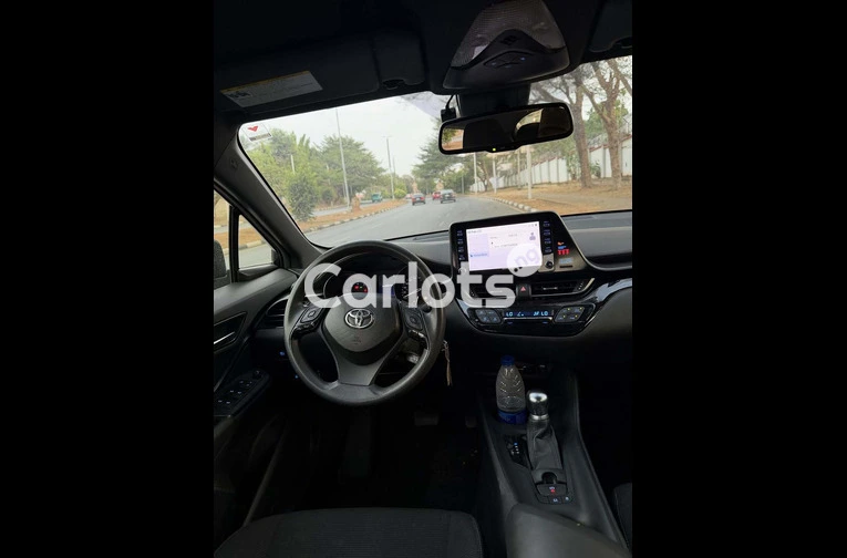 Toyota C-HR 2019 - 3/7