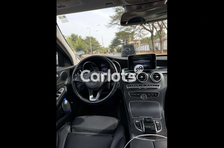 Foreign Used 2016 Mercedes-Benz C300 for sale in Asokoro, FCT - photo 3 of 7