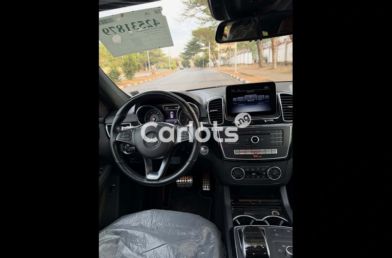 2019 Mercedes GLE400 for sale in Asokoro, FCT - photo 3 of 7