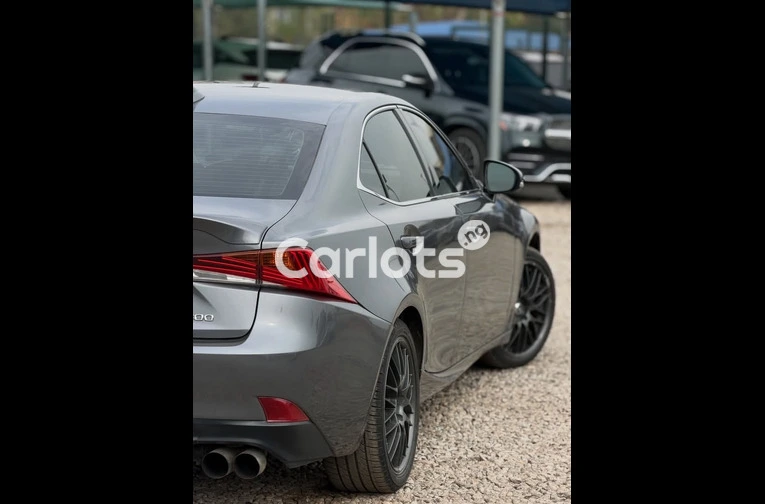 Foreign Used 2018  LEXUS IS300 AWD for sale in Garki, FCT - photo 5 of 6