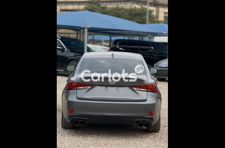 Foreign Used 2018  LEXUS IS300 AWD for sale in Garki, FCT - photo 6 of 6