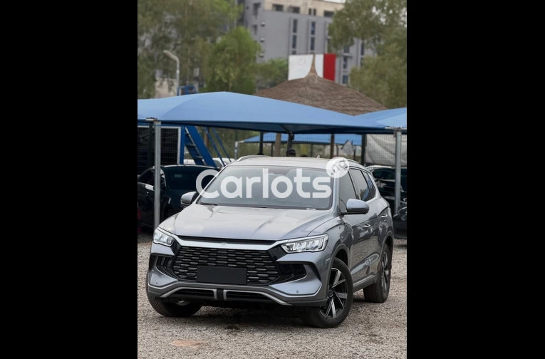 Brand New 2024 BYD Song pro Hybrid - 1/7