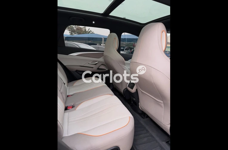 Brand New 2024 BYD Song pro Hybrid - 3/7