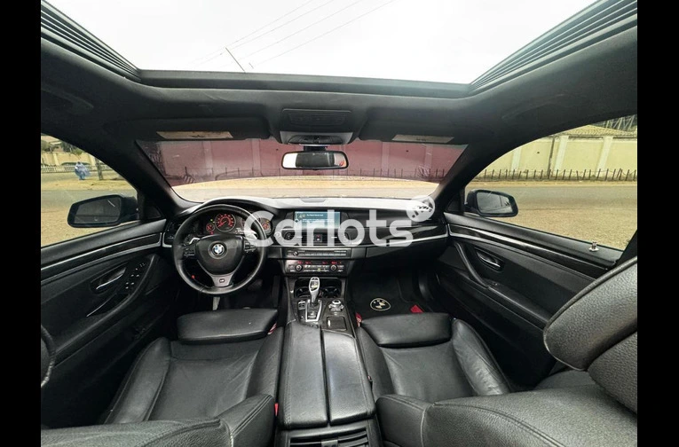 2012 BMW 5 SERIES 528i F10 - 4/7
